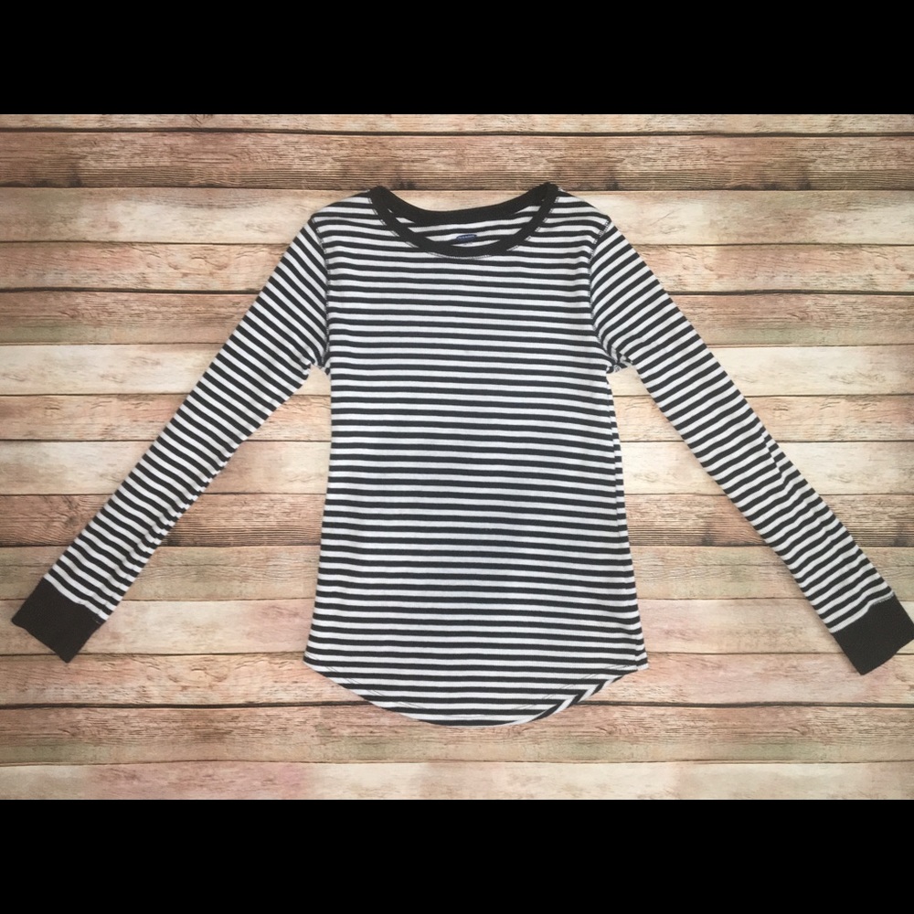 Girls Black and white striped long sleeve top